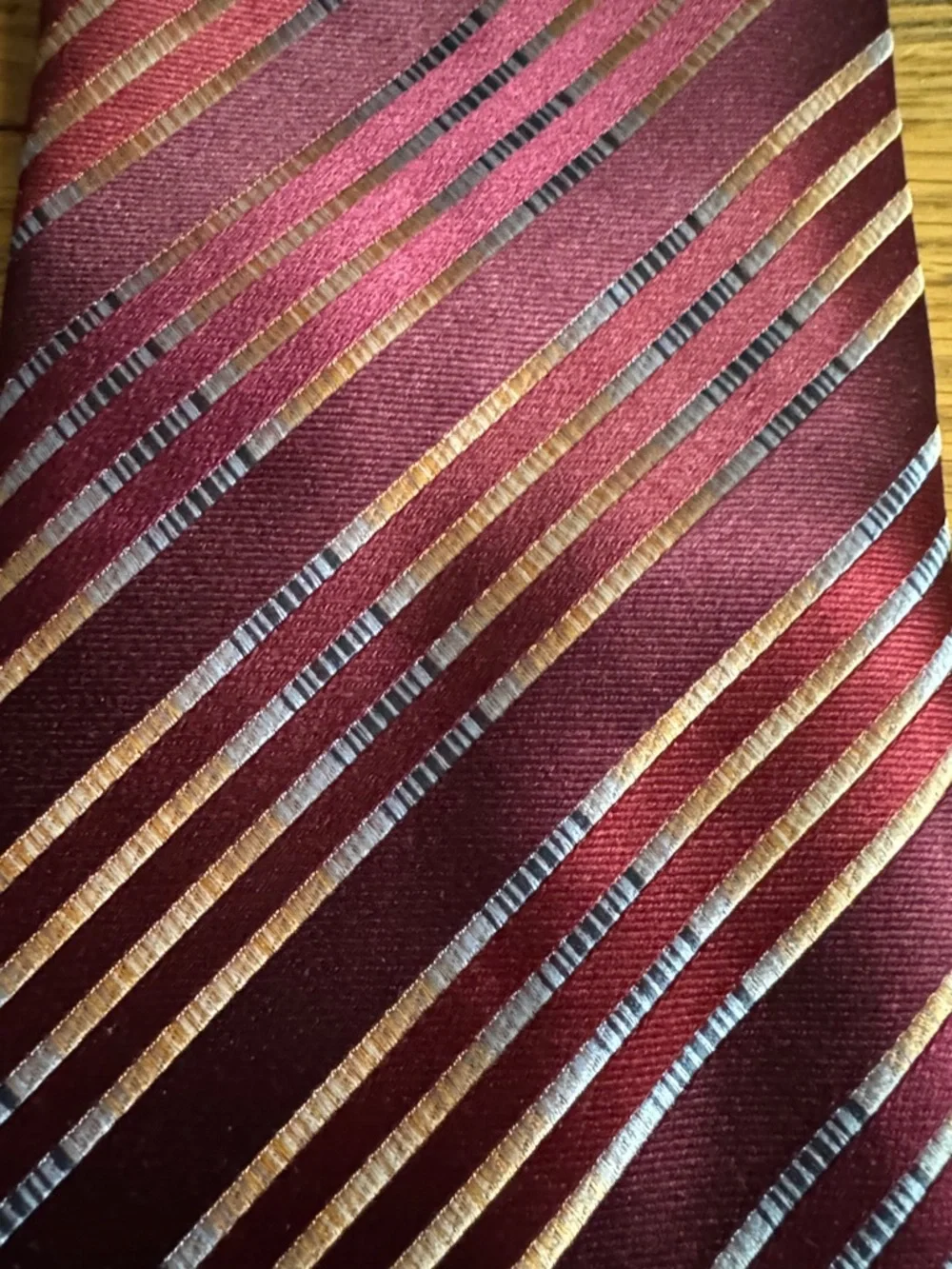 Stunning Oleg Cassini Burgundy Silk Tie with Silver and Light Blue Stripes